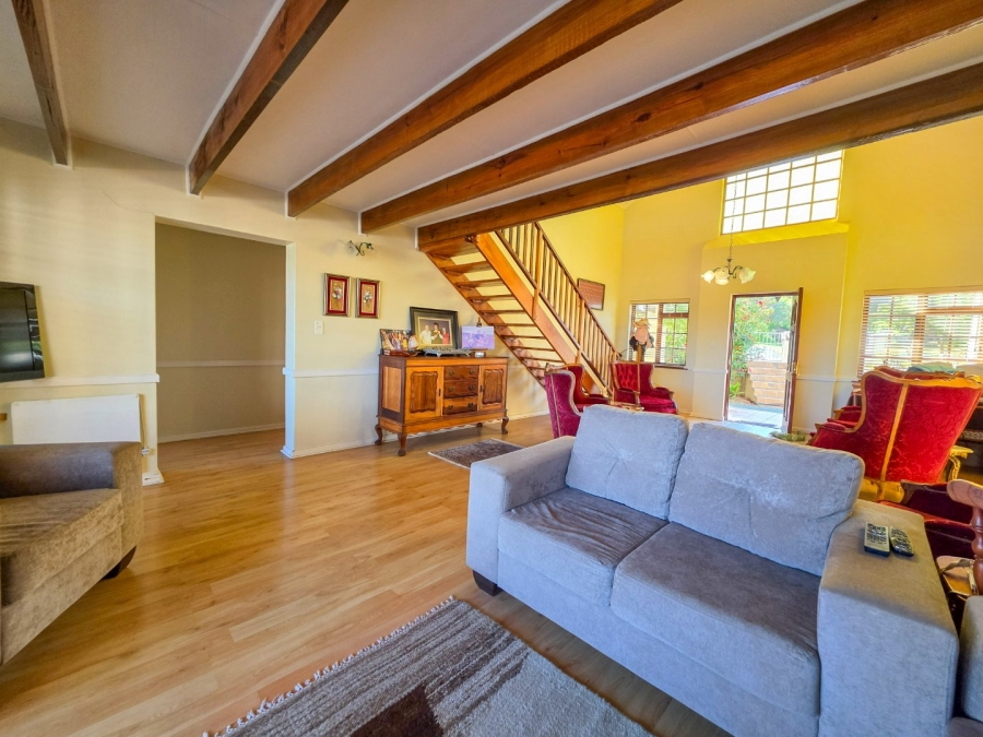 4 Bedroom Property for Sale in Stilbaai Wes Western Cape